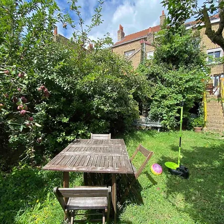 Vakantiehuis La Demeure Vintage Familiale Avec Jardin Coudekerque-Branche